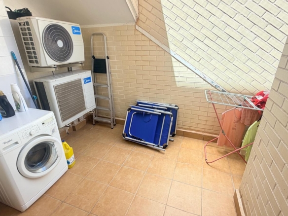584
