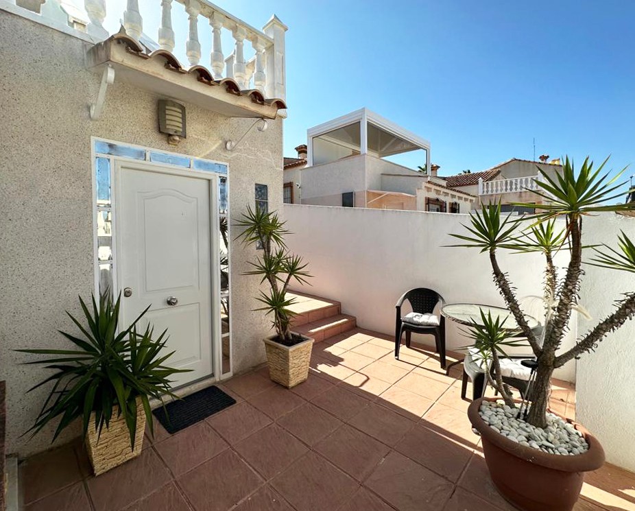 Villa for Sale in San Miguel de Salinas, Alicante