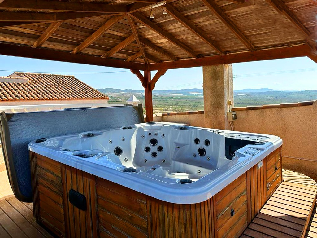 Villa for Sale in San Miguel de Salinas, Alicante