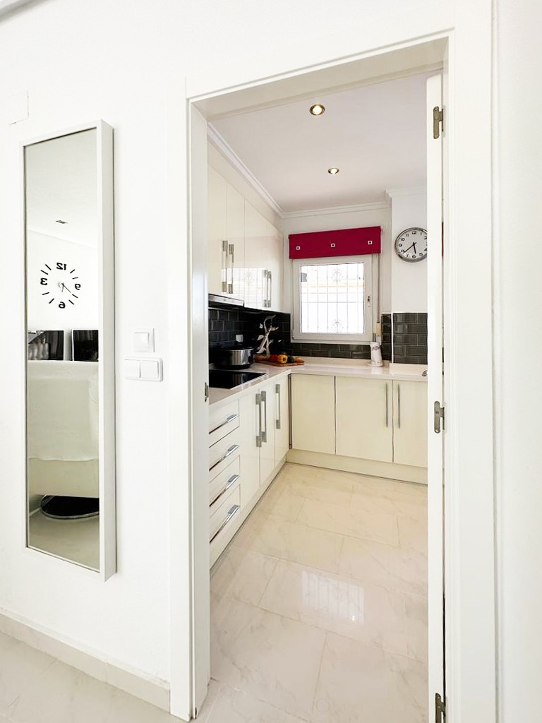 Villa for Sale in San Miguel de Salinas, Alicante