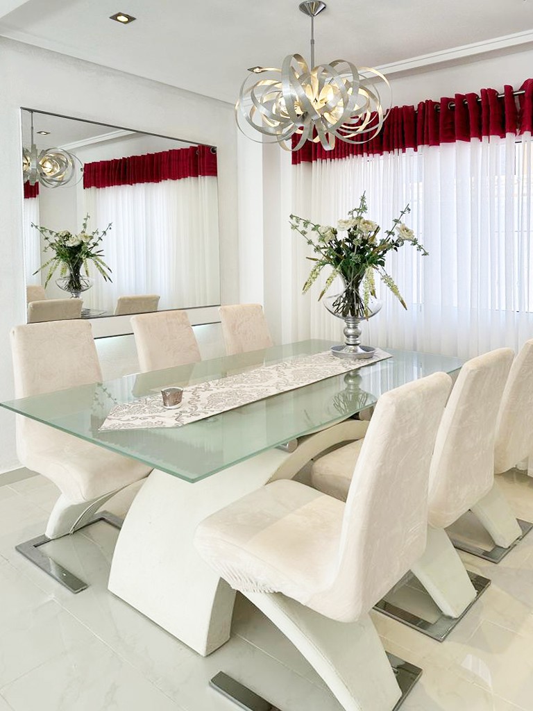 Villa for Sale in San Miguel de Salinas, Alicante