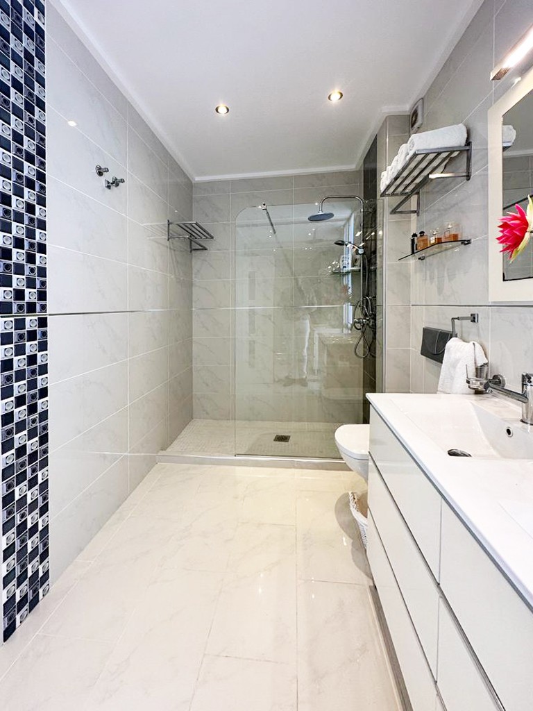 Villa for Sale in San Miguel de Salinas, Alicante