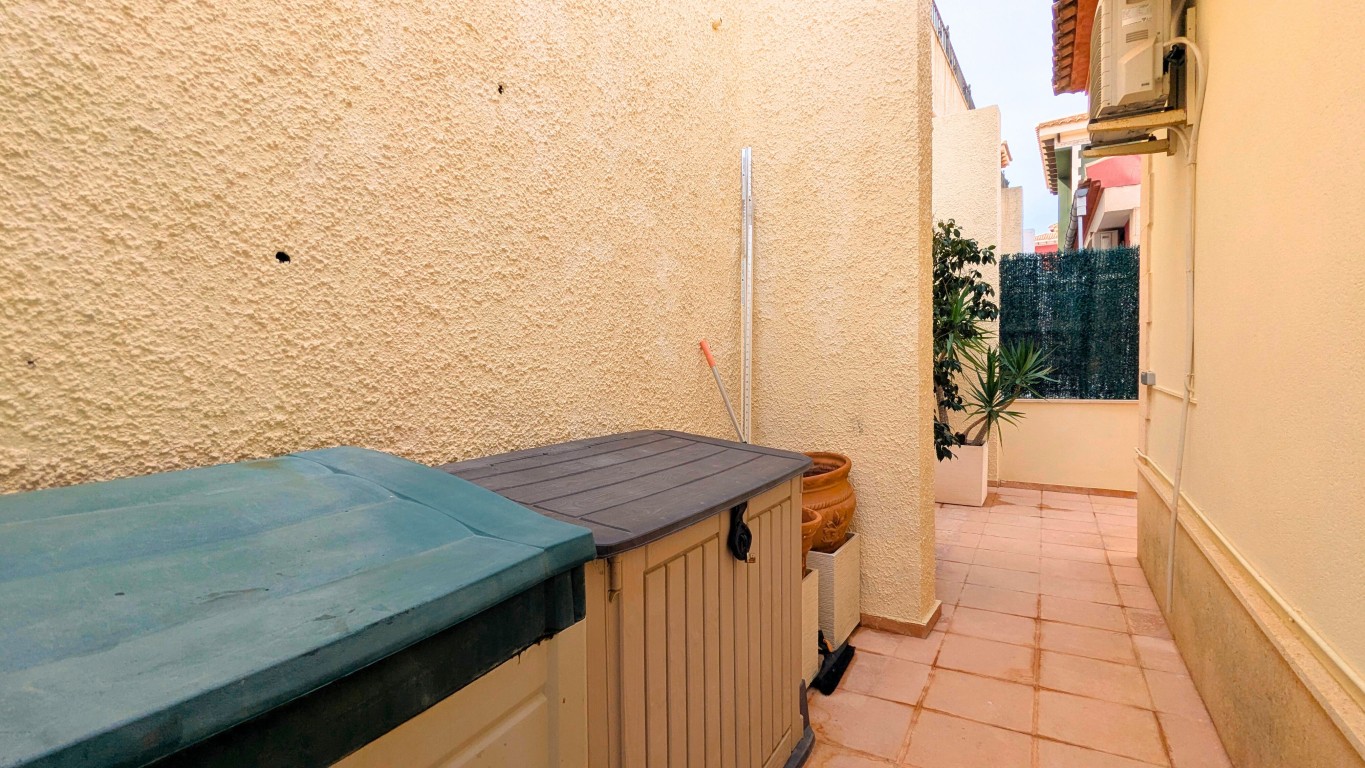 Villa for Sale in Bigastro, Alicante