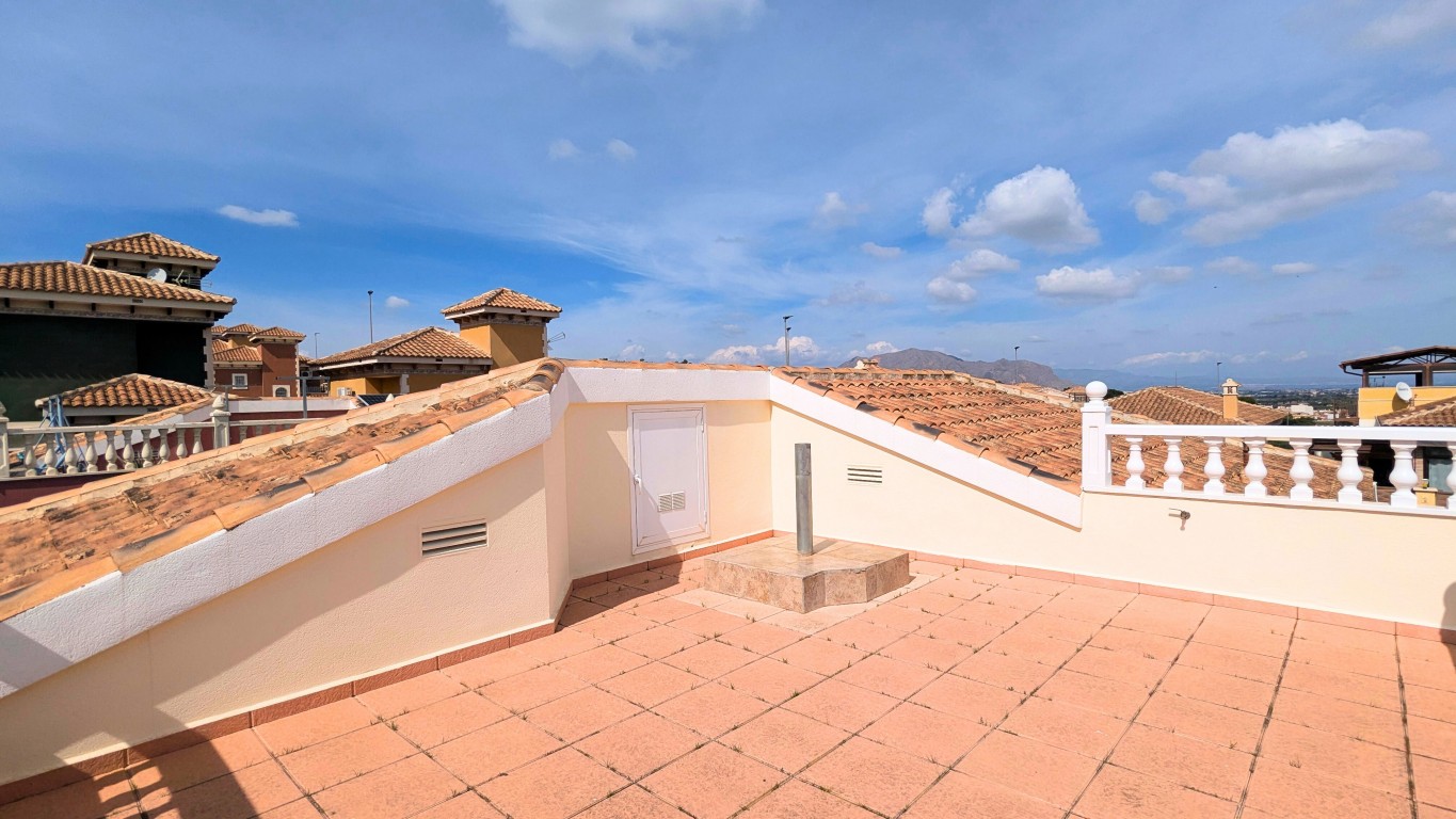 Villa for Sale in Bigastro, Alicante