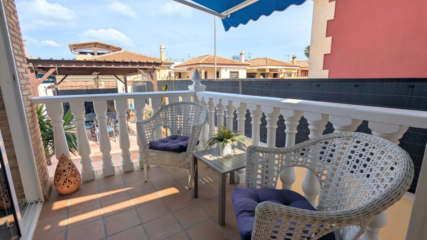 Villa for Sale in Bigastro, Alicante