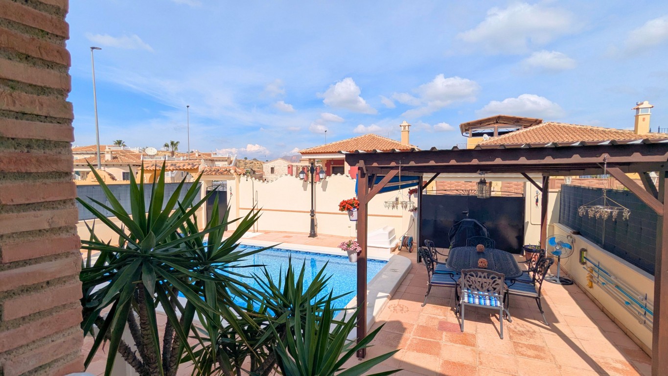 Villa for Sale in Bigastro, Alicante