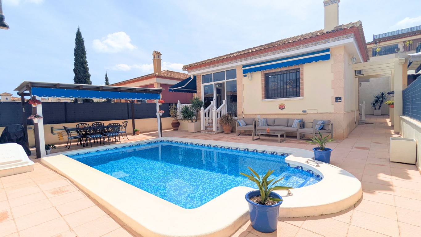full_1517521_66131576 Villa for Sale in Bigastro, Alicante
