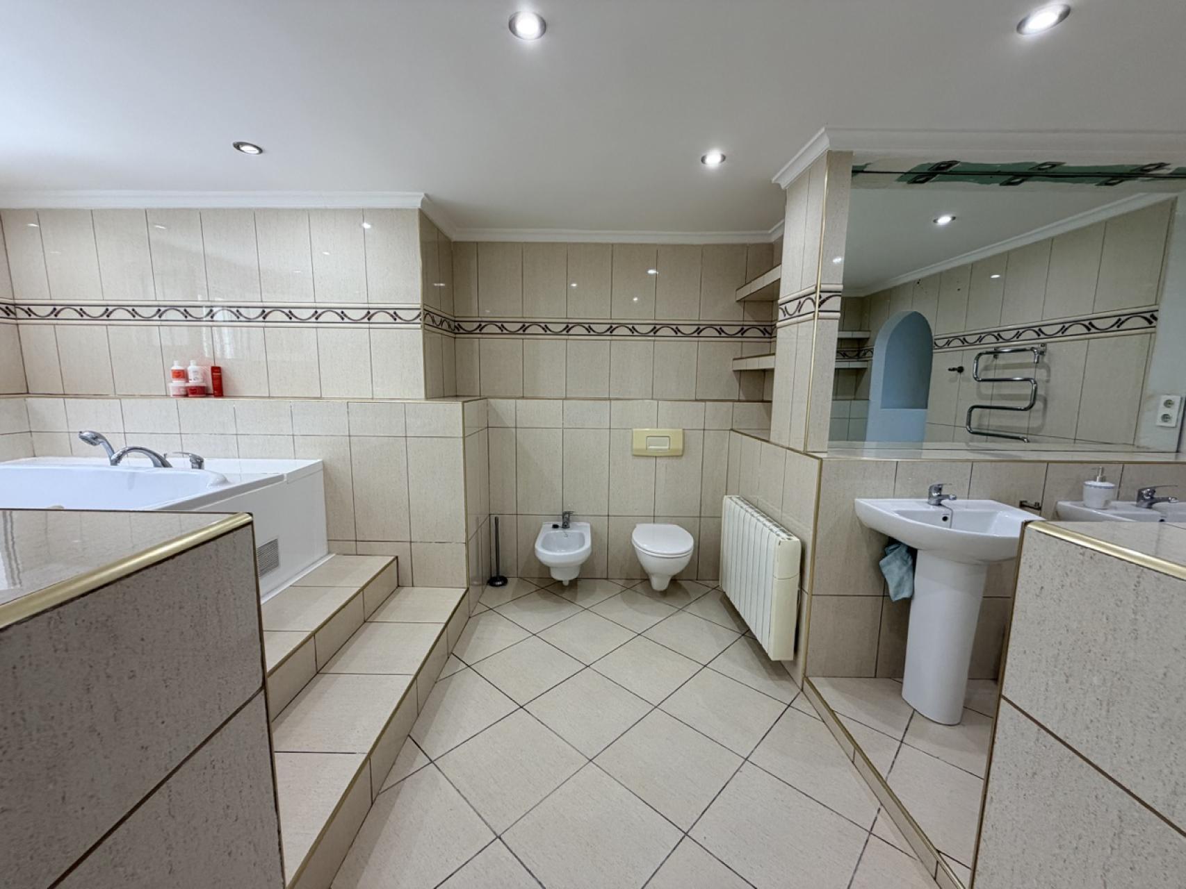 Villa for Sale in Torrevieja, Alicante