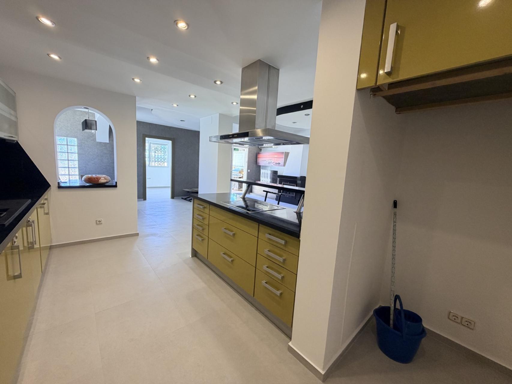 Villa for Sale in Torrevieja, Alicante