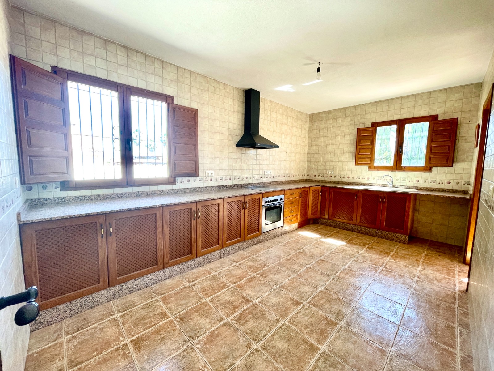 Villa for Sale in Catral, Alicante