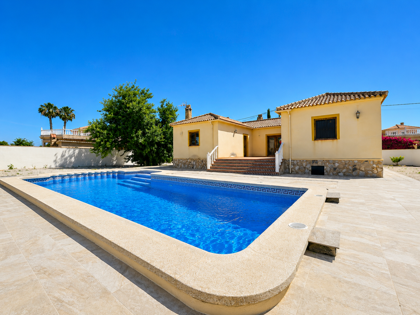 o_1jp5fpo6a10rp16to4031onn15nn1i Villa for Sale in Catral, Alicante