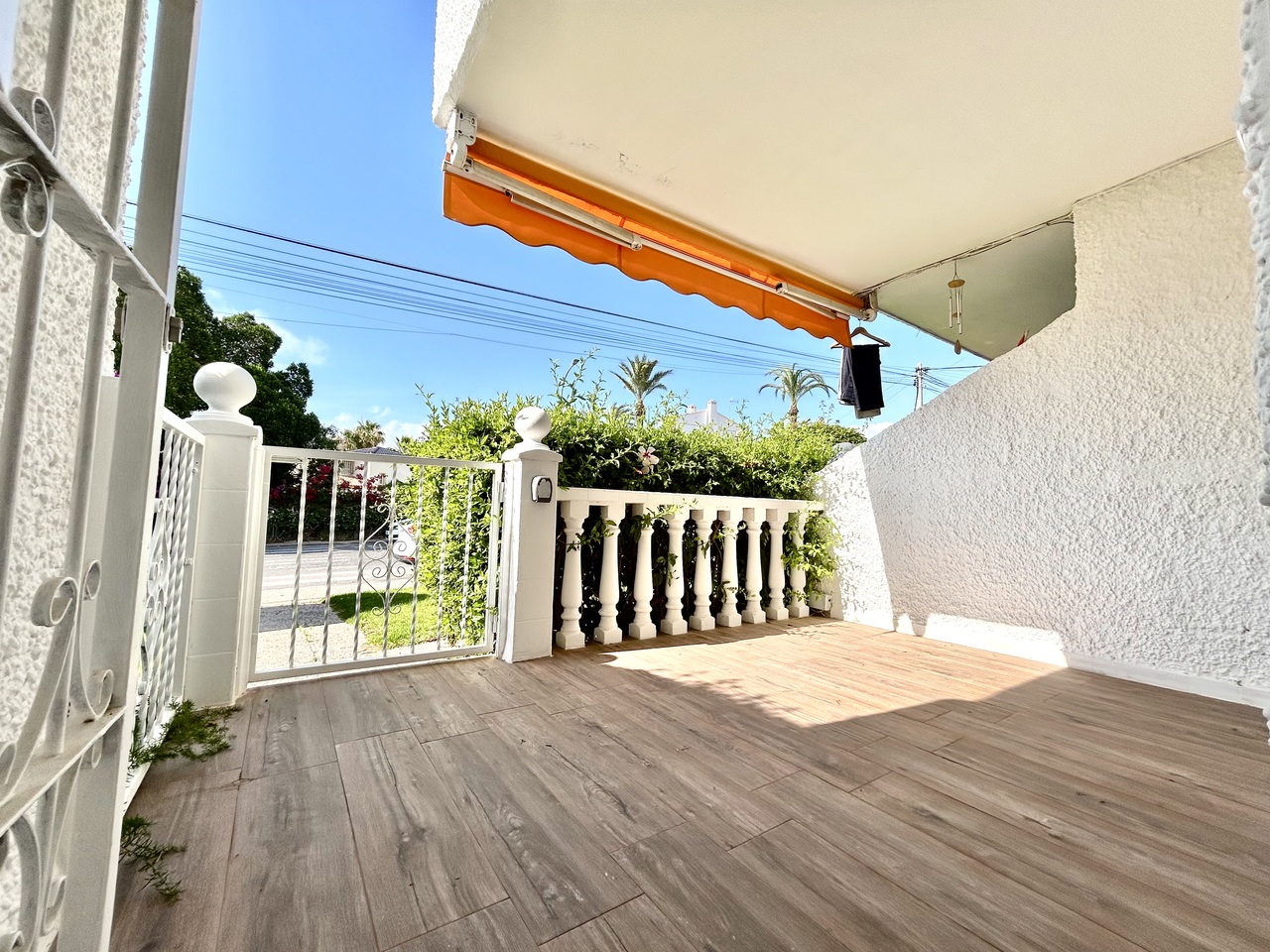 Apartment for Sale in Villamartin, Alicante