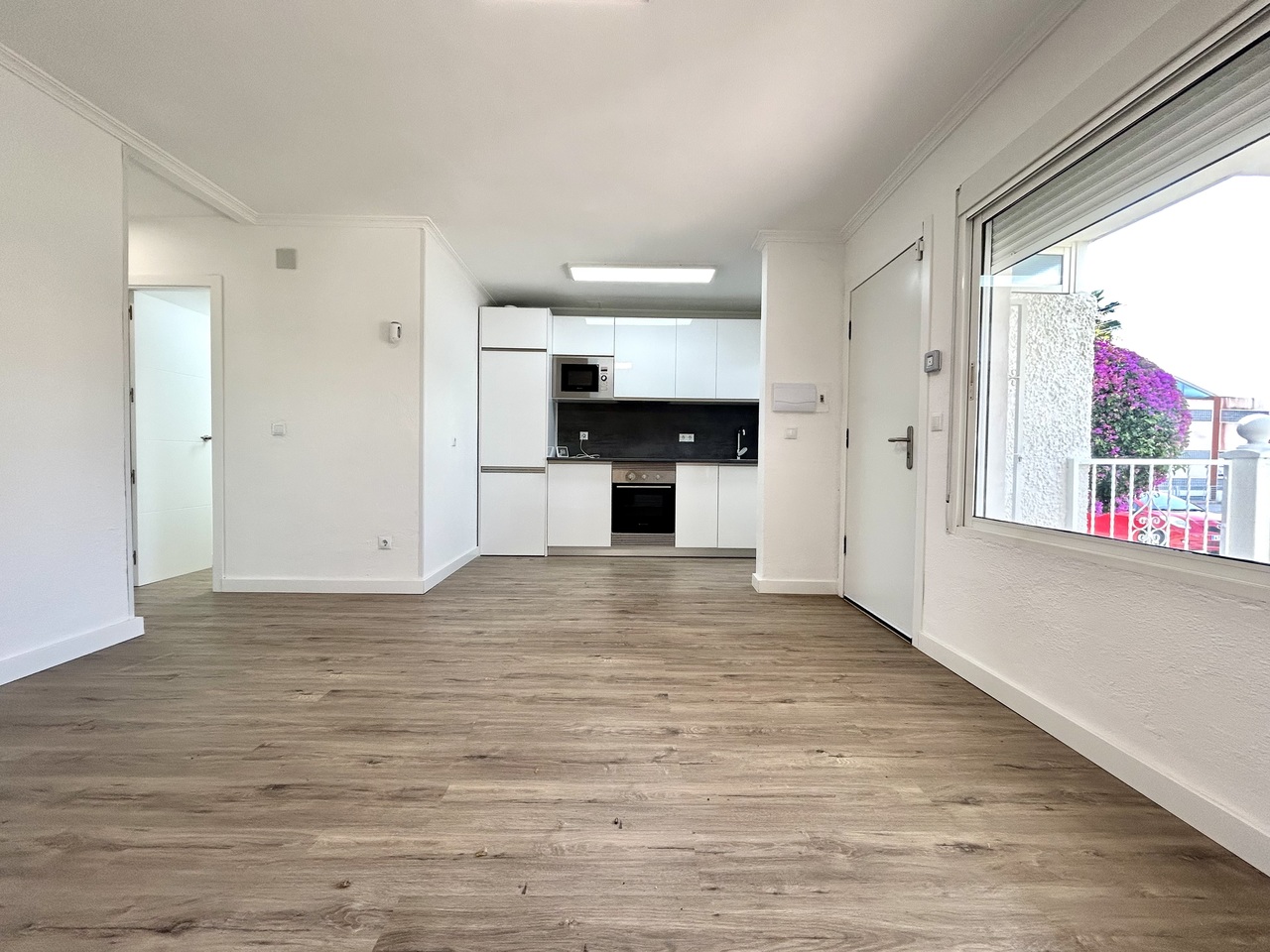 Apartment for Sale in Villamartin, Alicante