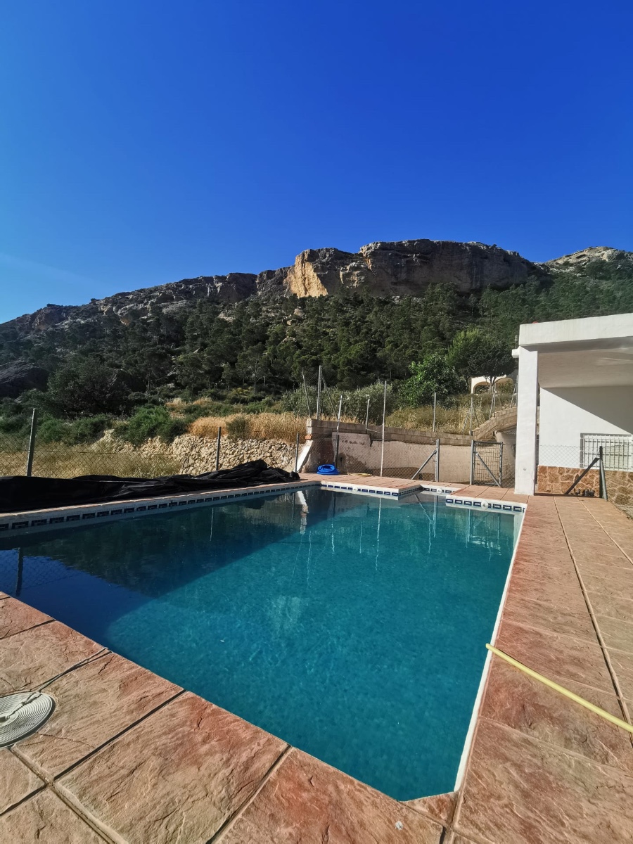 Country House for Sale in Crevillent, Alicante