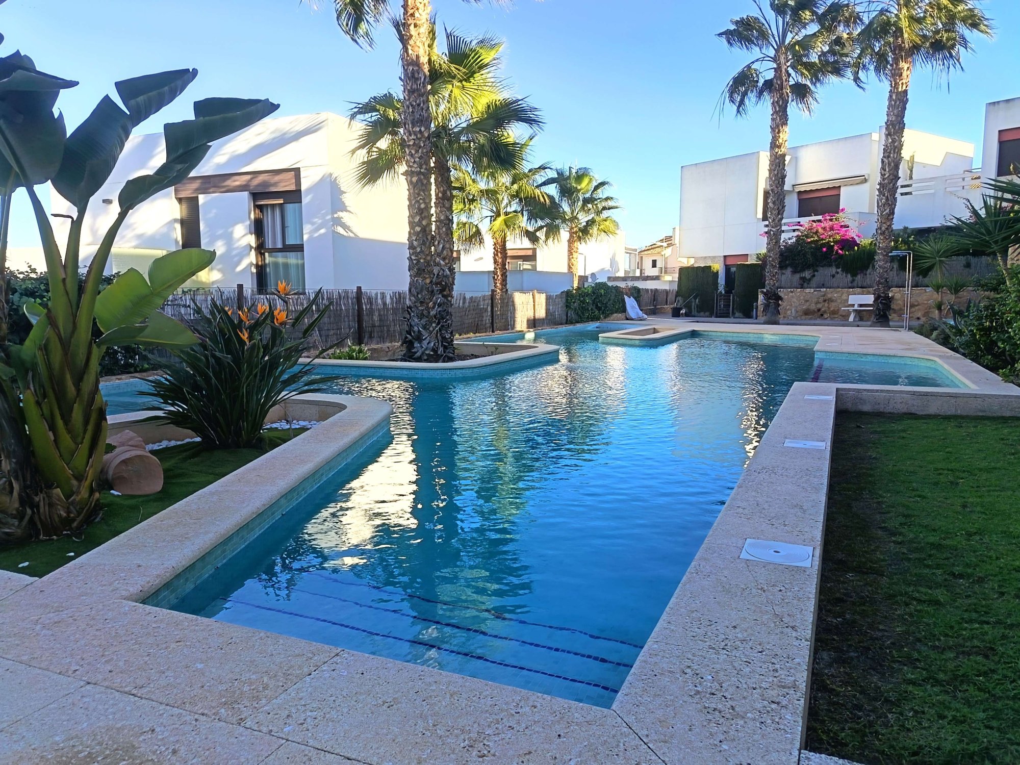 Apartment for Sale in Algorfa, Alicante