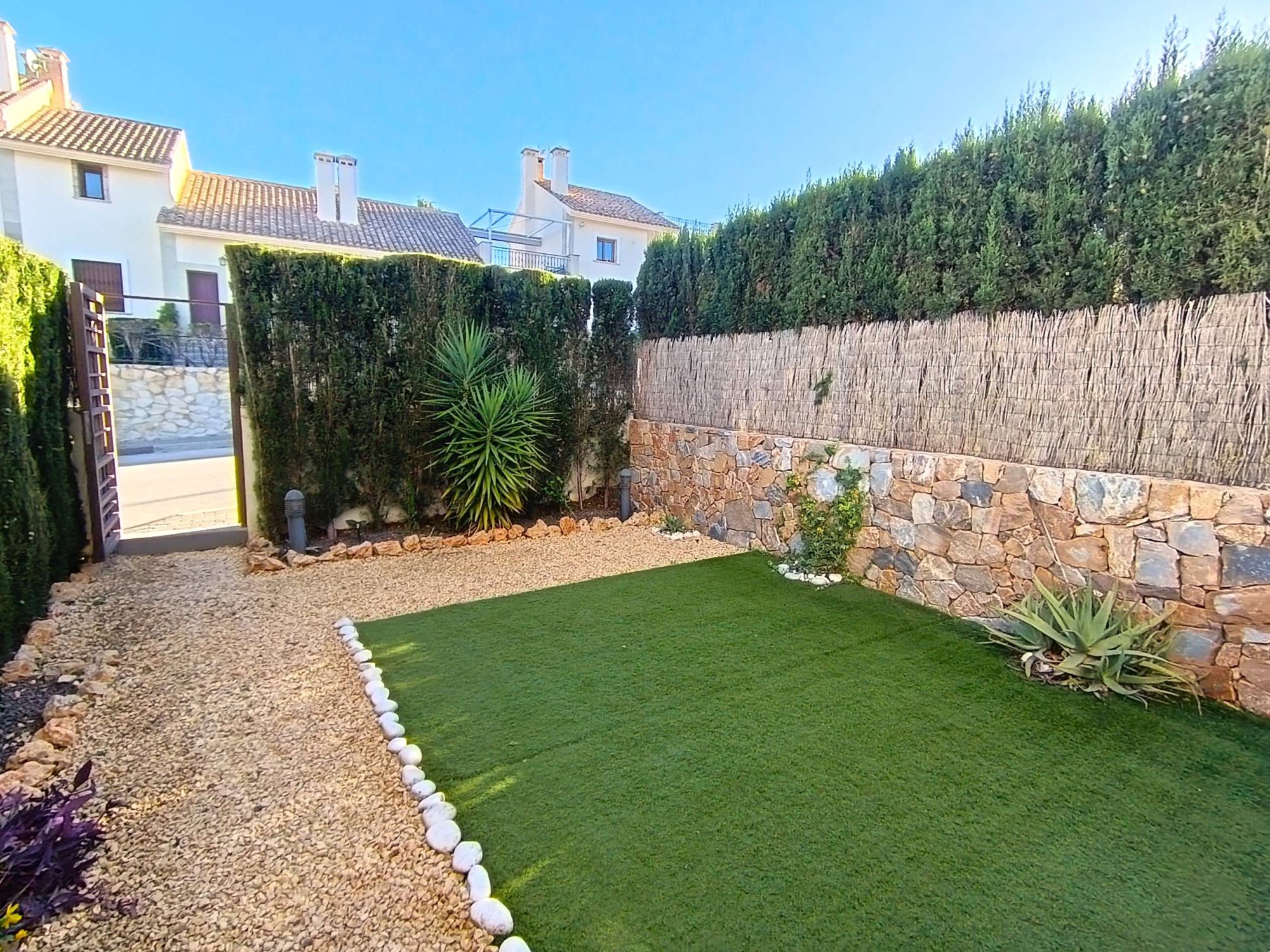 Apartment for Sale in Algorfa, Alicante
