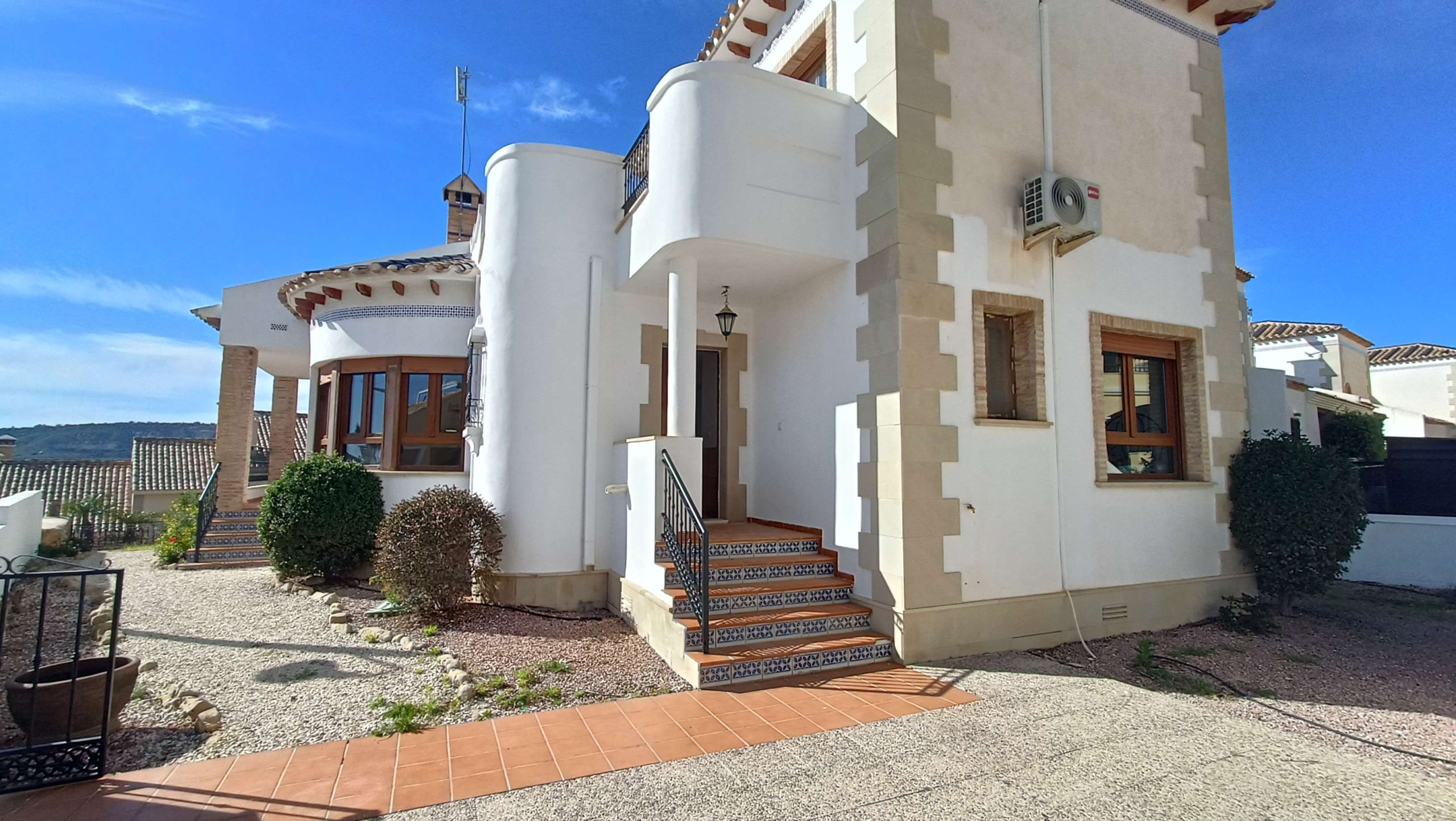 Villa for Sale in Algorfa, Alicante