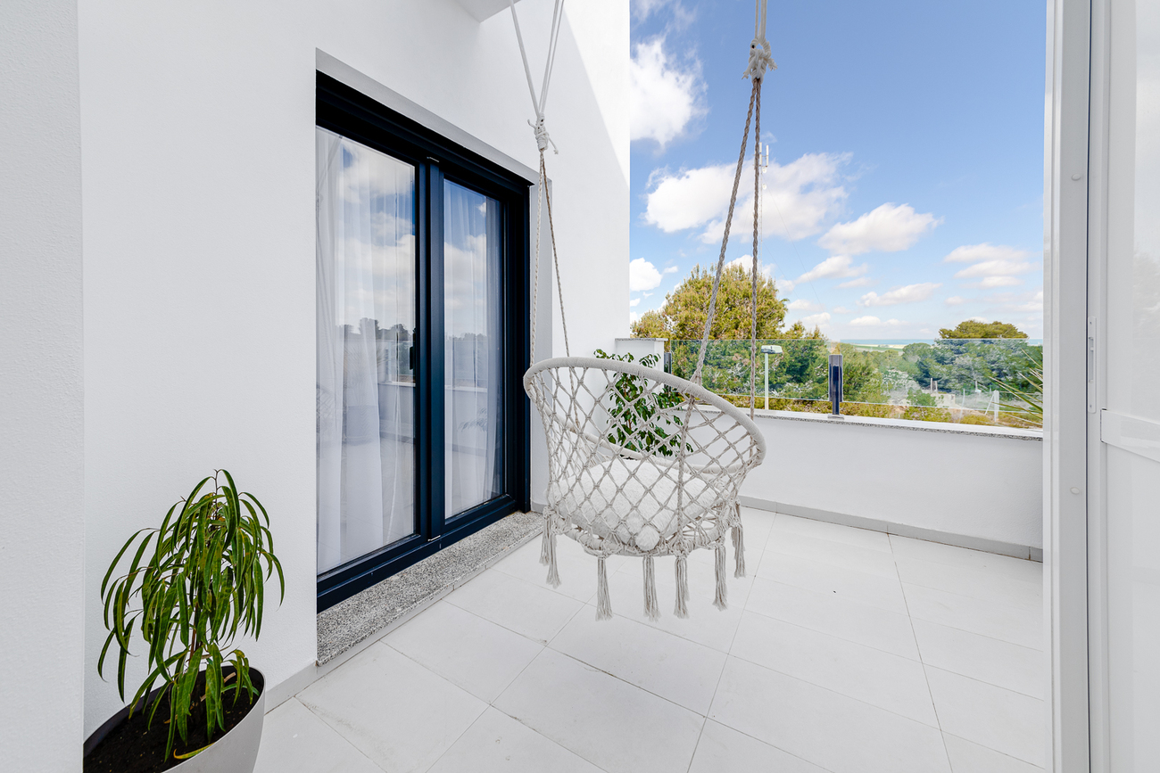 Town House for Sale in Villamartin, Alicante