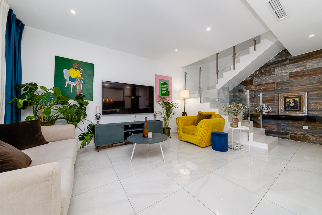 Town House for Sale in Villamartin, Alicante