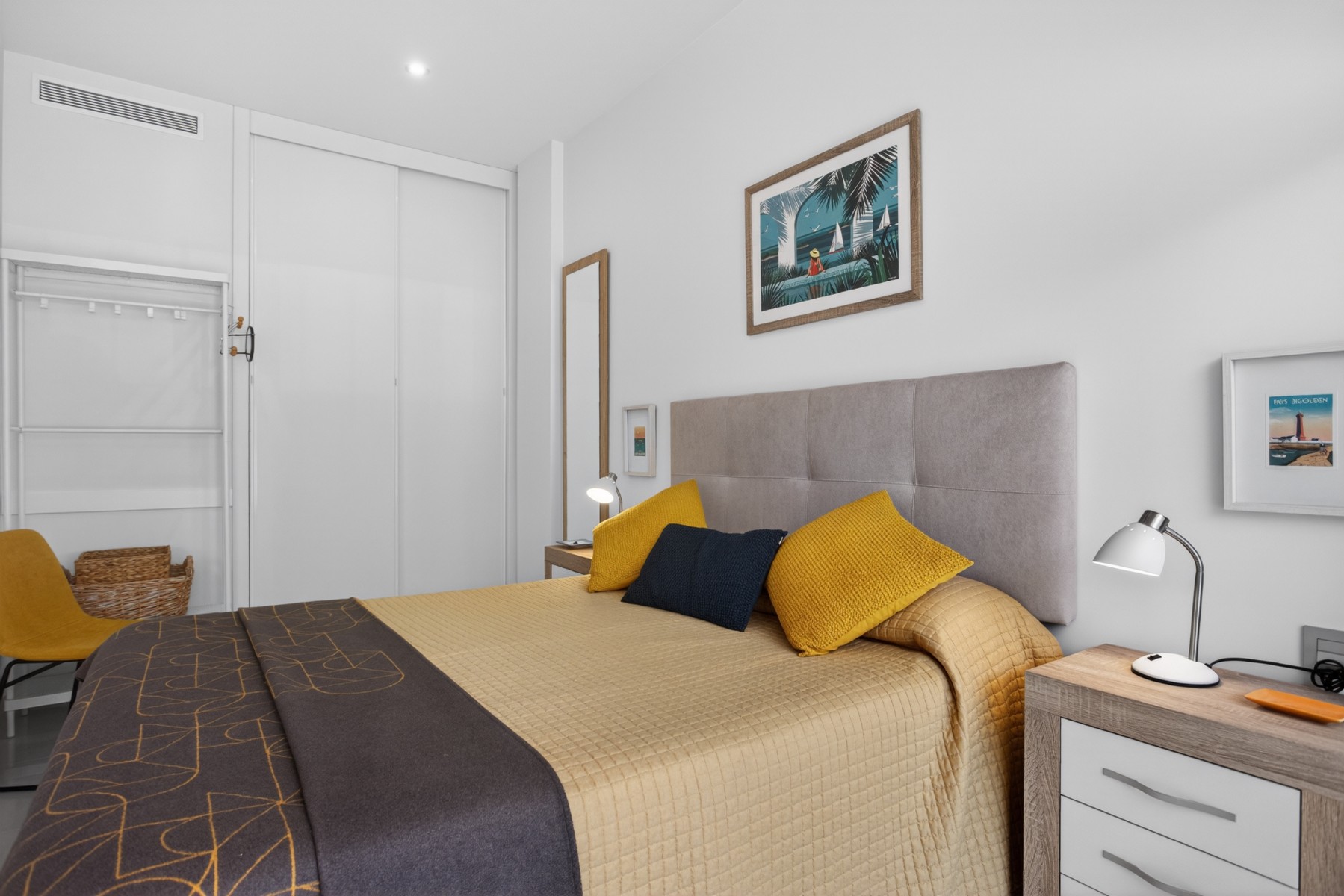 Apartment for Sale in Torrevieja, Alicante
