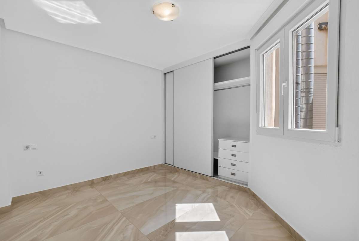 Apartment for Sale in Torrevieja, Alicante