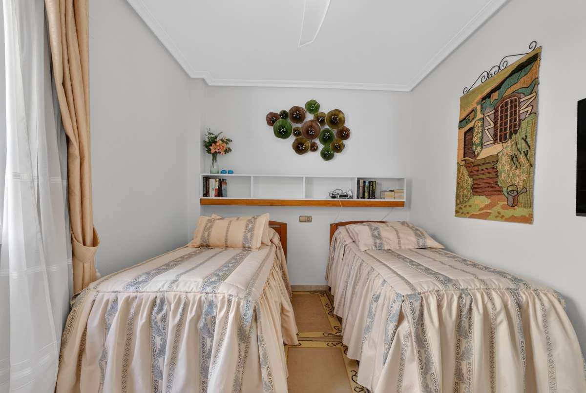 Apartment for Sale in Cabo Roig, Alicante