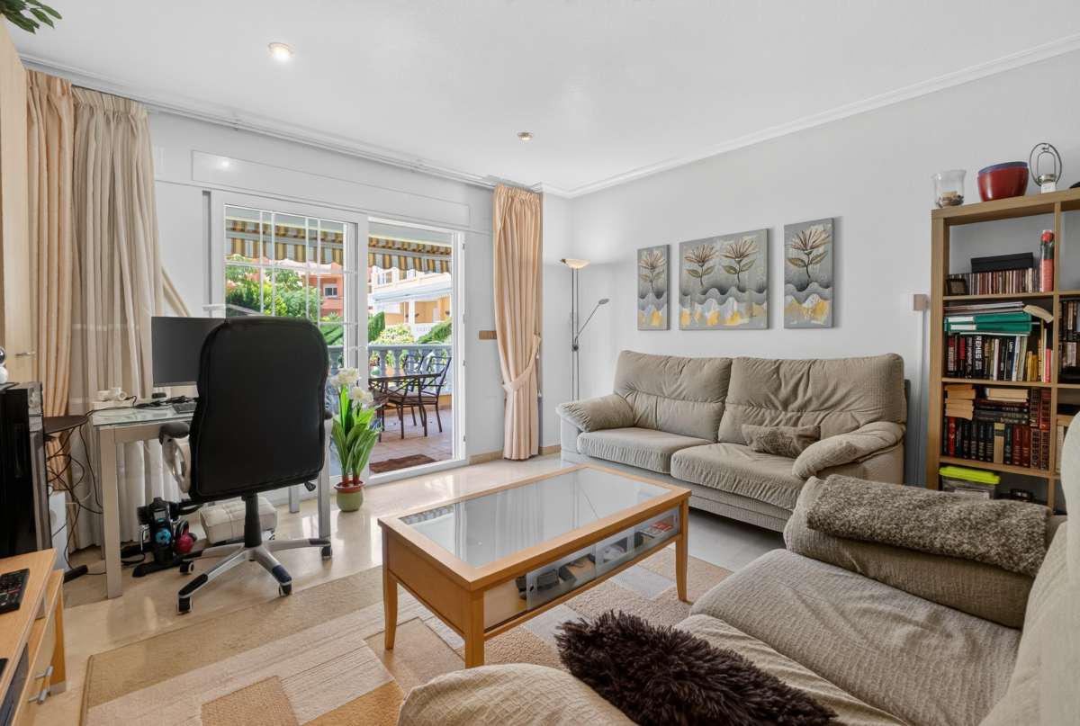 Apartment for Sale in Cabo Roig, Alicante