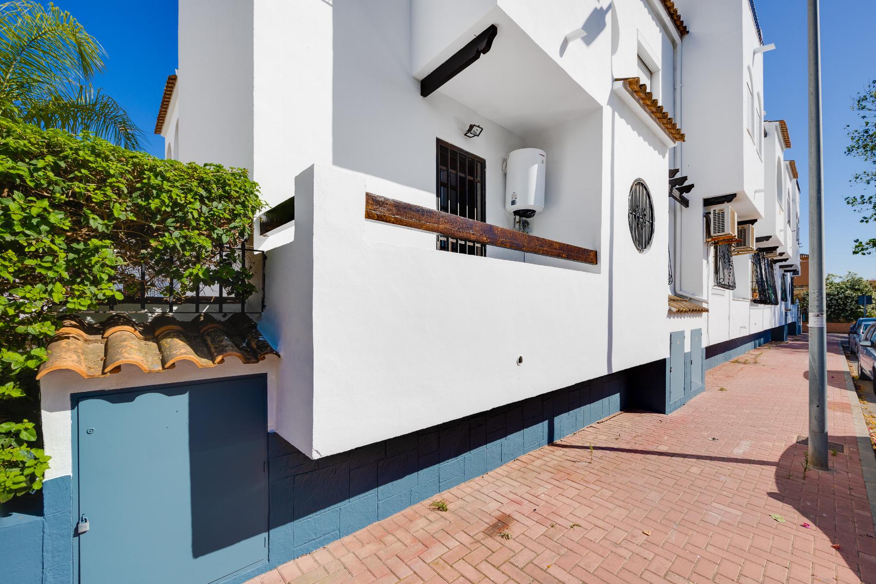Bungalow for Sale in Torrevieja, Alicante