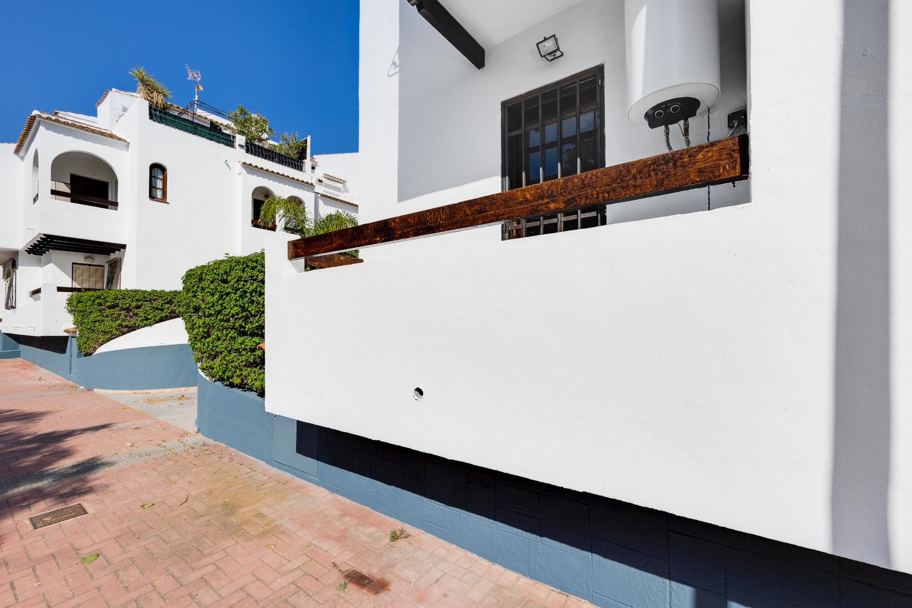 Bungalow for Sale in Torrevieja, Alicante
