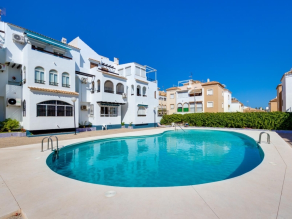 Bungalow for Sale in Torrevieja, Alicante