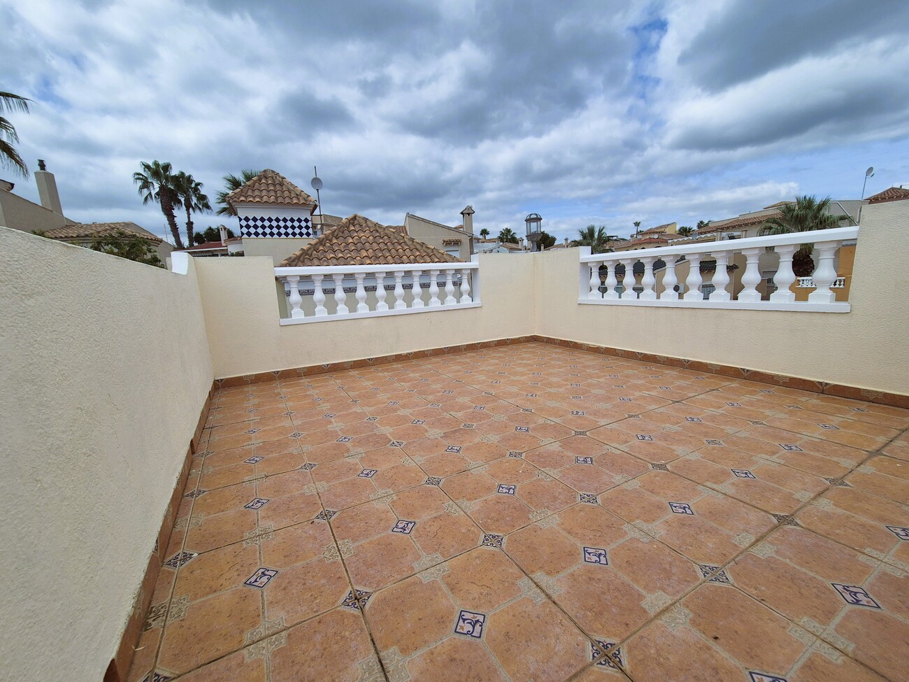 Villa for Sale in Villamartin, Alicante