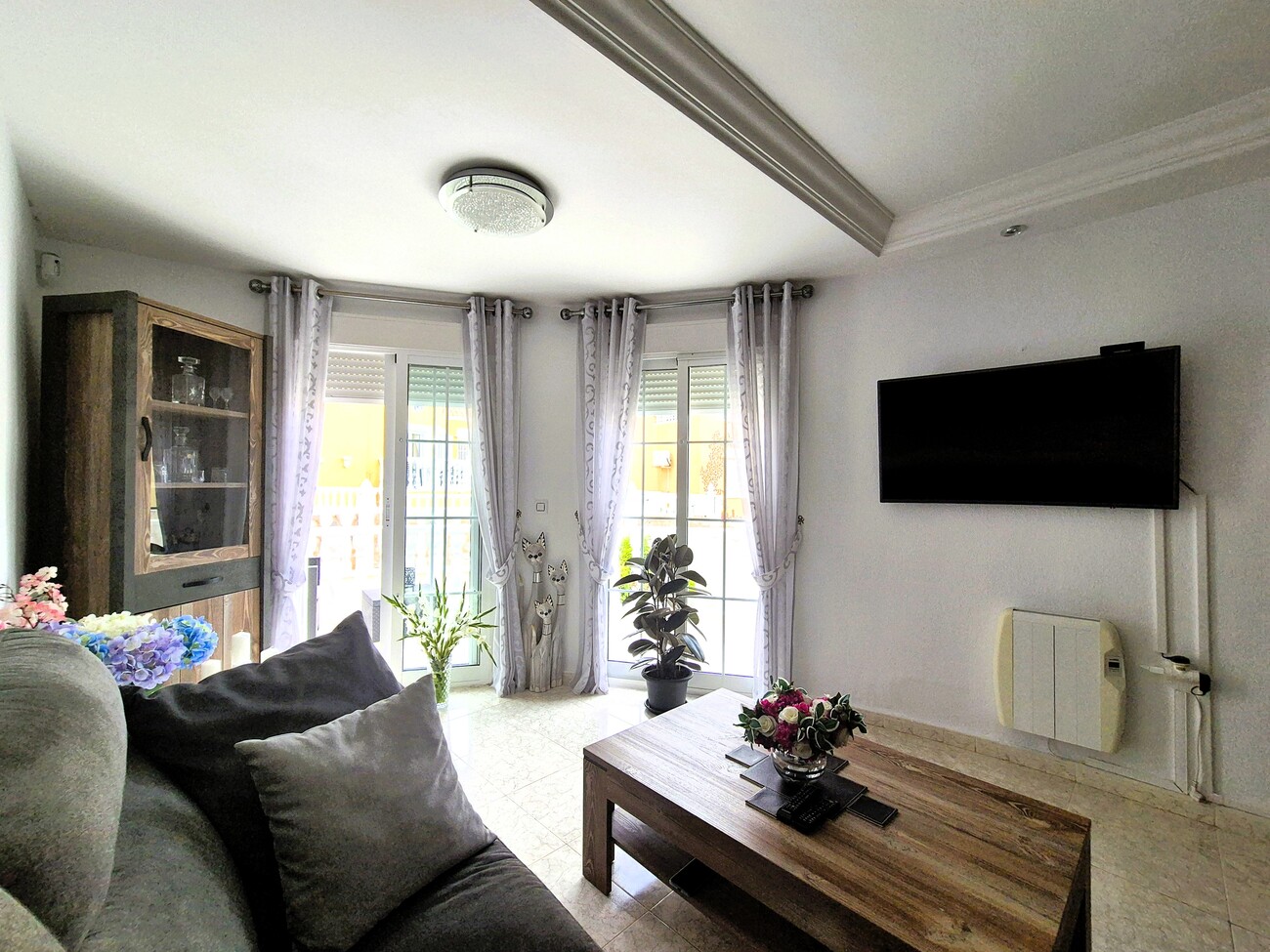 Villa for Sale in Villamartin, Alicante