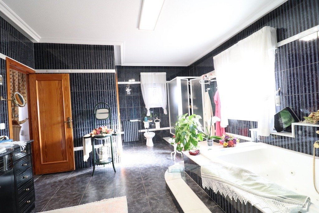 Apartment for Sale in Torrevieja, Alicante