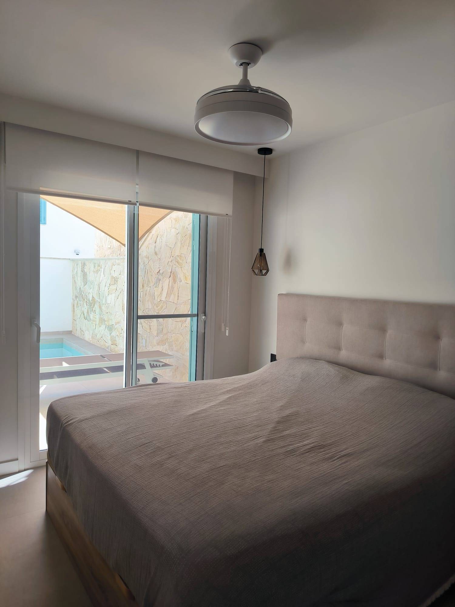 Bungalow for Sale in Pilar de La Horadada, Alicante