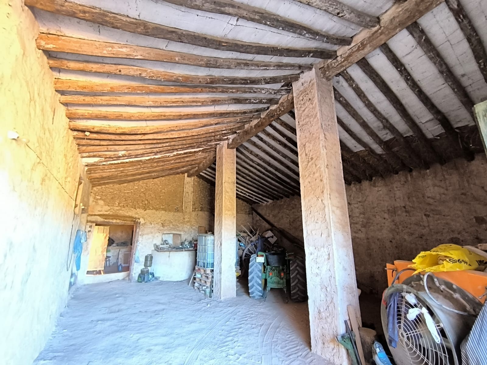 Country House for Sale in Yecla, Murcia