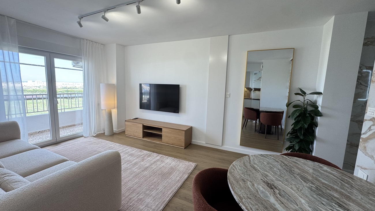 Penthouse Penthouse for Sale in Punta Prima, Alicante