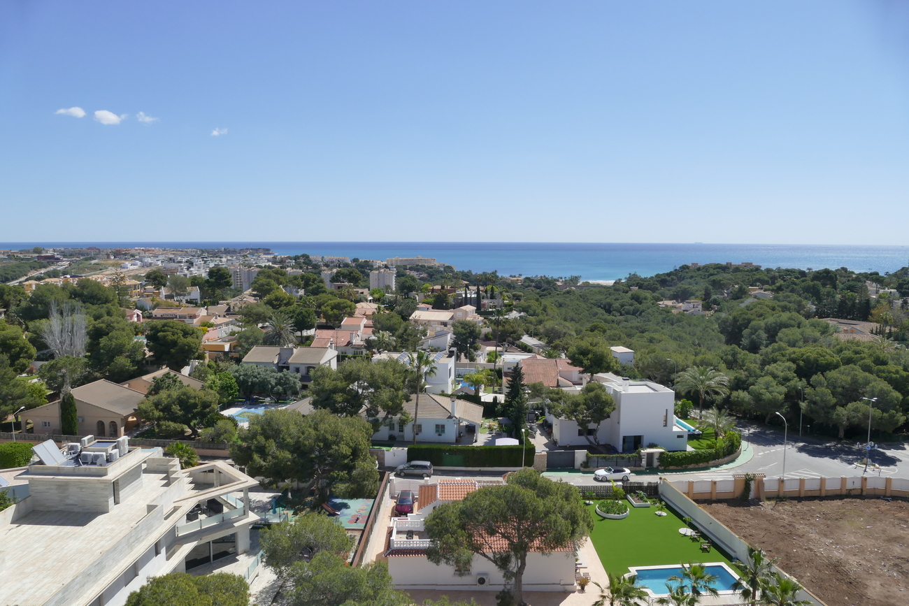 Apartment for Sale in Dehesa de Campoamor, Alicante