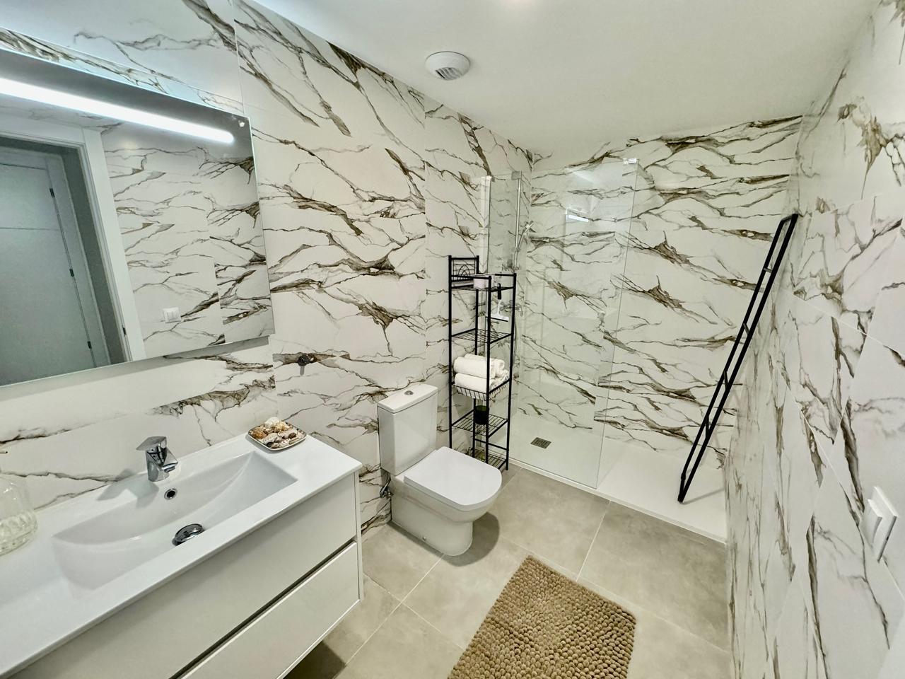 Apartment for Sale in Dehesa de Campoamor, Alicante