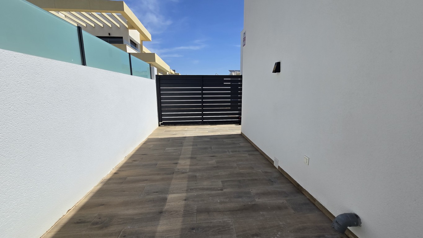 Villa for Sale in Los Montesinos, Alicante