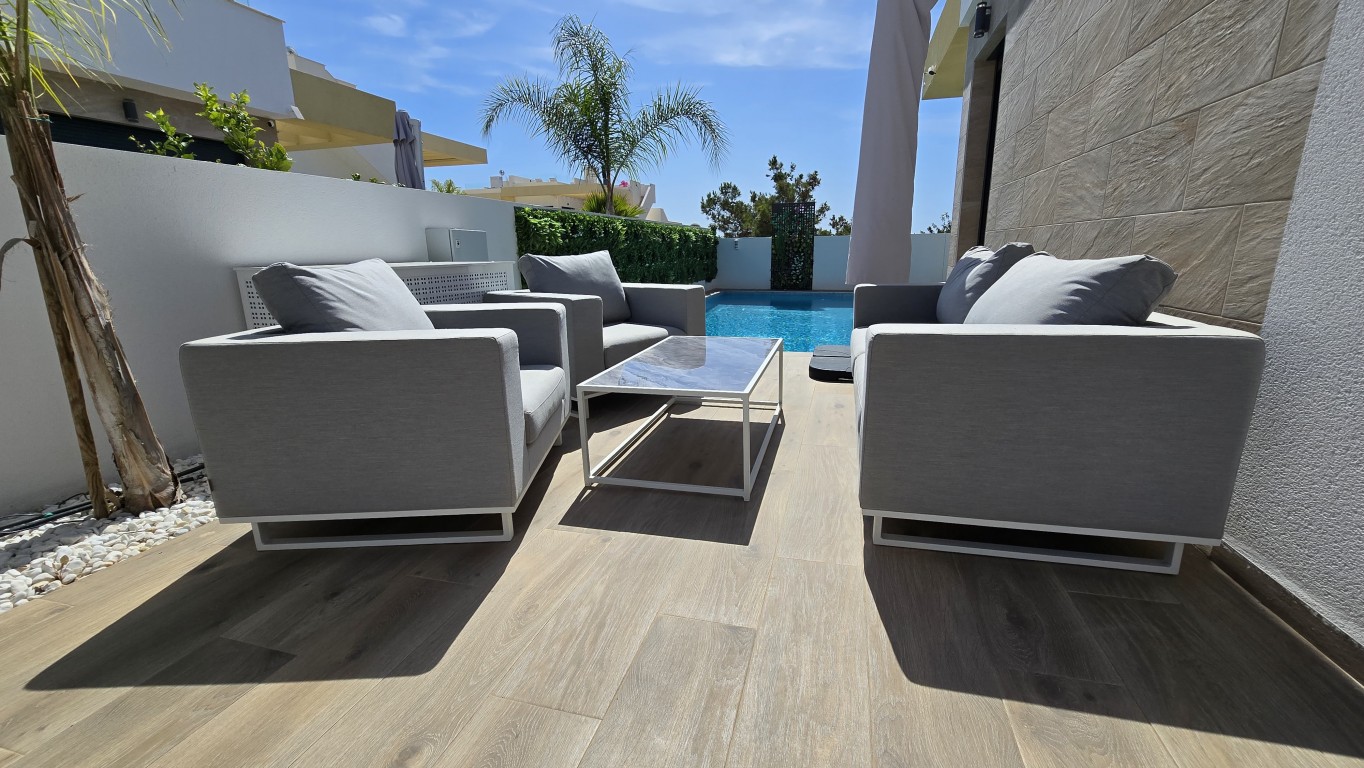 Villa for Sale in Los Montesinos, Alicante