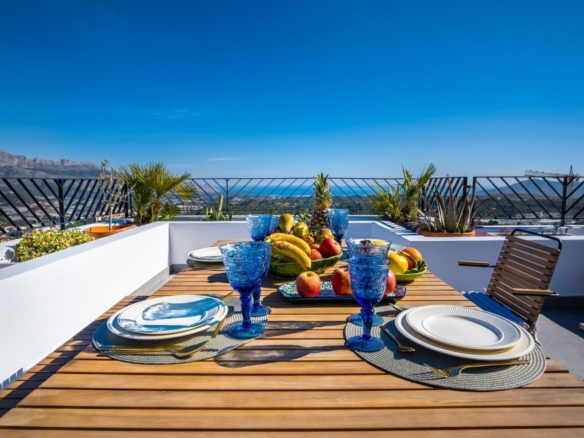Contemporary Luxury Villa with Panoramic Sea Views in Altea Hills, Costa Blanca North