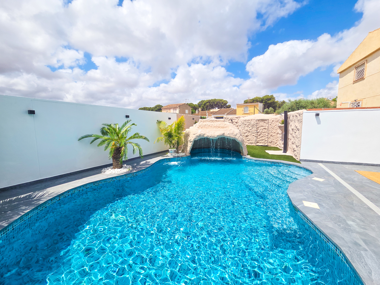 Town House for Sale in Los Urrutias, Murcia