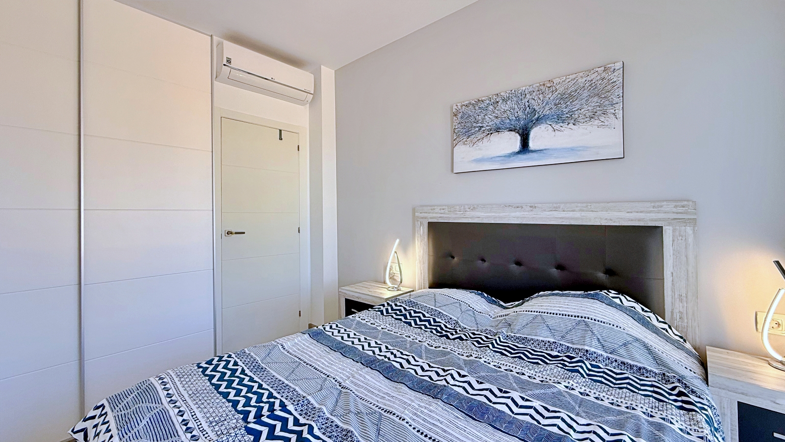 Penthouse for Sale in Pilar de La Horadada, Alicante