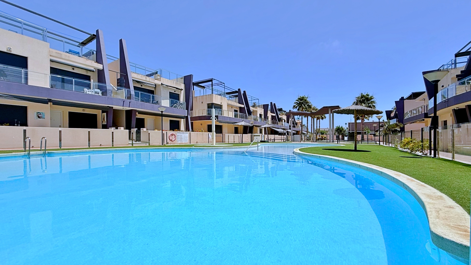 Penthouse for Sale in Pilar de La Horadada, Alicante