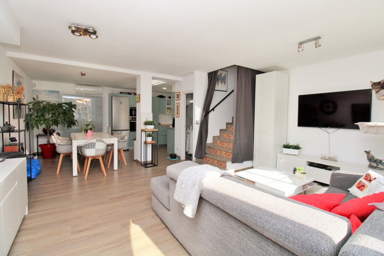 Town House for Sale in Villamartin, Alicante