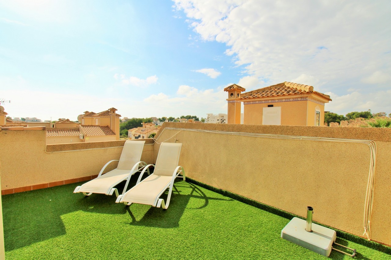 Town House for Sale in Villamartin, Alicante