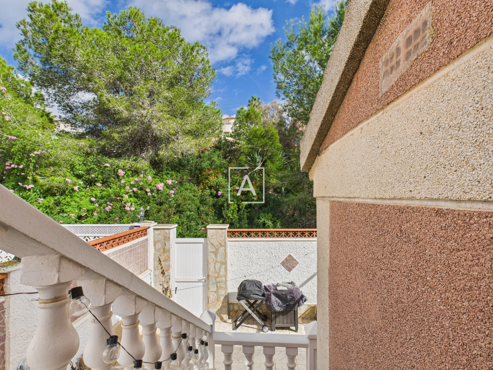 Villa for Sale in Pinar de Campoverde, Alicante