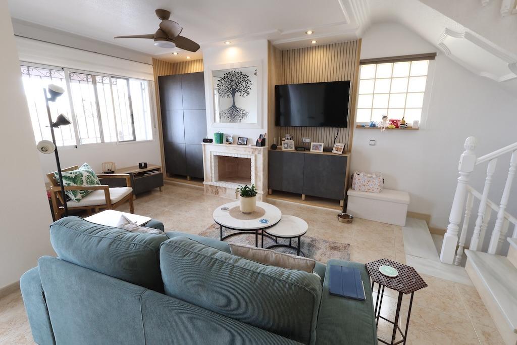 Villa for Sale in San Miguel de Salinas, Alicante