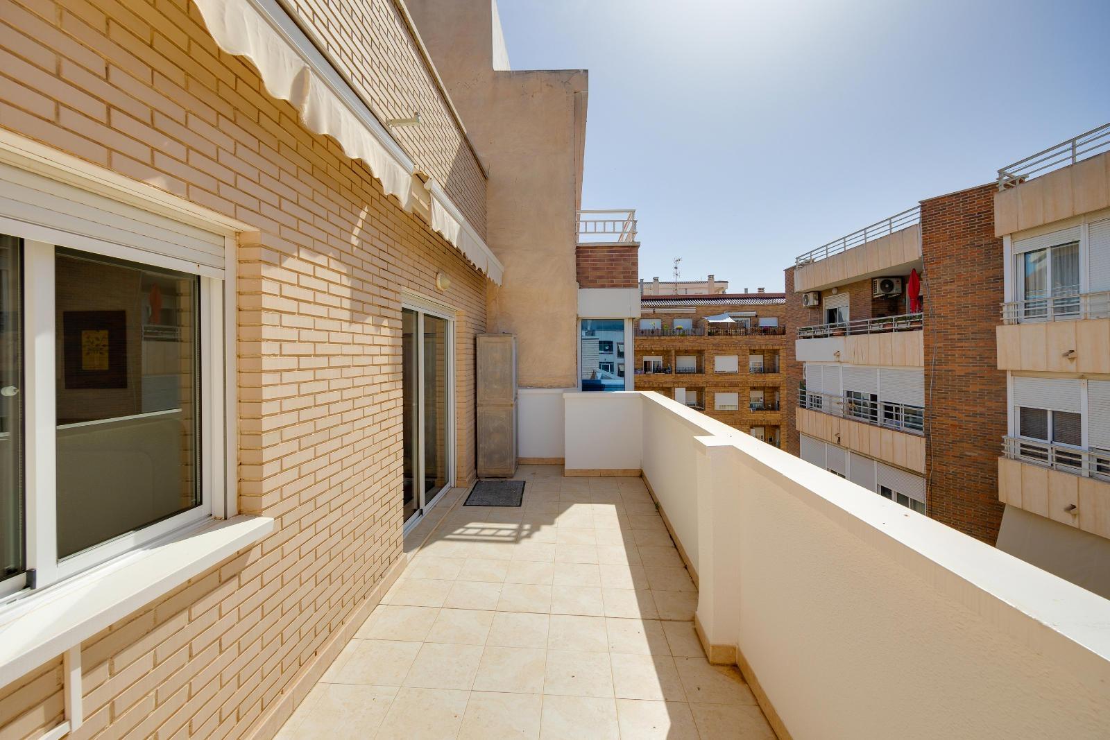 2-1 Penthouse for Sale in Torrevieja, Alicante