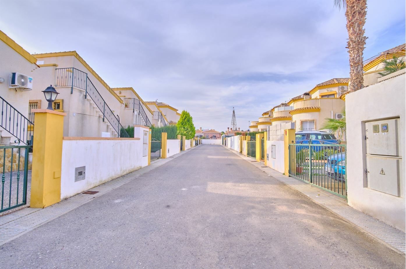 Villa for Sale in Los Montesinos, Alicante